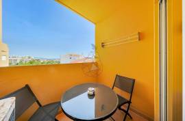 1 bedroom apartment with garage in the heart of Praia da Rocha