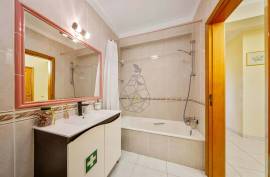 1 bedroom apartment with garage in the heart of Praia da Rocha