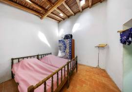 Charming 4-hectare farm for sale in idyllic Salto - São Bartolomeu de Messines