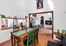 Charming 4-hectare farm for sale in idyllic Salto - São Bartolomeu de Messines