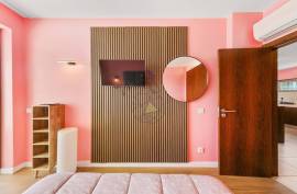 1 bedroom apartment in Condominium of Excellence with Sea View and  Garage in Praia da Rocha