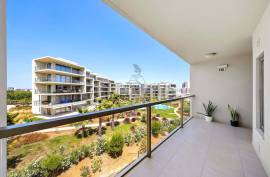 1 bedroom apartment in Condominium of Excellence with Sea View and  Garage in Praia da Rocha