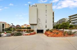 1 bedroom apartment in Condominium of Excellence with Sea View and  Garage in Praia da Rocha