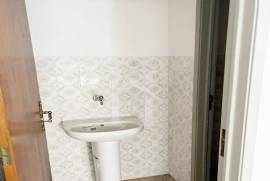 Loja com 210m² e Acesso Direto à Rua Para Veículos