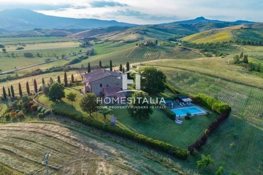 Elegant Tuscan Farmhouse with Pool and Panoramic Views