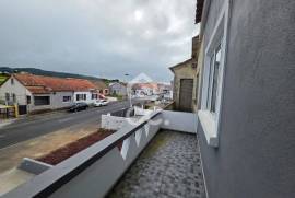 House with 2 apartments T2