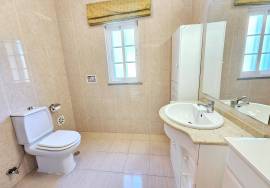 Traditional 3-Bedroom Country House with Panoramic Views in São Brás de Alportel