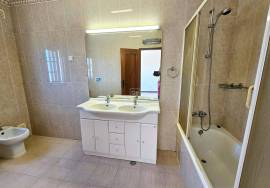 Traditional 3-Bedroom Country House with Panoramic Views in São Brás de Alportel