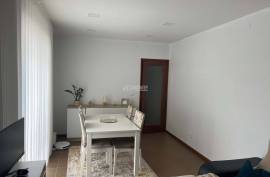 Renovated 3 bedroom apartment on the 1st floor of a building located in Gandra in Ermesinde