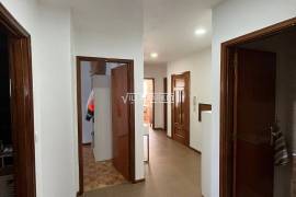 Renovated 3 bedroom apartment on the 1st floor of a building located in Gandra in Ermesinde