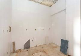 Store with 350 m2 ideal for commerce and restaurants located in Penha de França in the heart of Lisbon