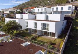 Brand-New 3-Bedroom Villa with 3 Bathrooms in Casa Branca, Funchal