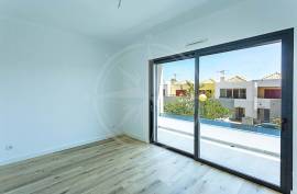 Brand new 2+ bedroom family townhouse in Tavira