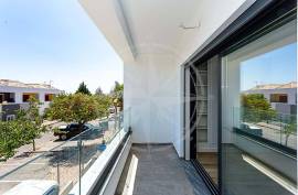 Brand new 2+ bedroom family townhouse in Tavira