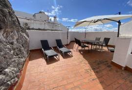 La Roca Townhouse