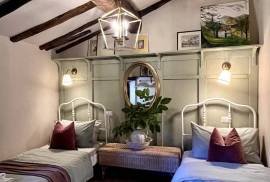 Excellent 2 Bed Tuscan Cottage for Sale In Molazzana Lucca