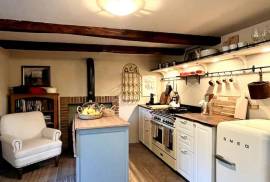 Excellent 2 Bed Tuscan Cottage for Sale In Molazzana Lucca