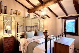 Excellent 2 Bed Tuscan Cottage for Sale In Molazzana Lucca