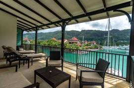 Luxury 3 Bed Penthouse for sale on Eden Island –