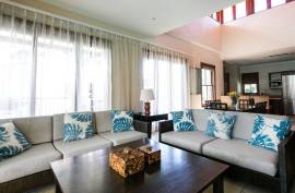 Luxury 3 Bed Penthouse for sale on Eden Island –