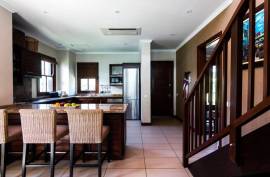 Luxury 3 Bed Penthouse for sale on Eden Island –