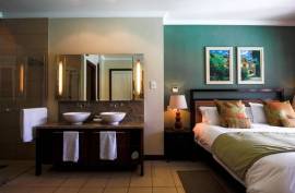 Luxury 3 Bed Penthouse for sale on Eden Island –