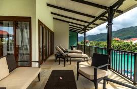 Luxury 3 Bed Penthouse for sale on Eden Island –
