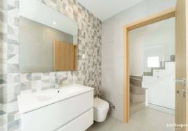 Unique Opportunity in the Heart of Lagos — Fully Renovated 4+2 Bedroom Townhouse