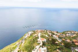 Great Opportunity, Villa and Land with definitive sea views Great Opportunity, Villa and Land with definitive sea views