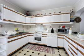 Excellent 4 Bedroom Villa with Large Areas in Bemposta - Portimão.