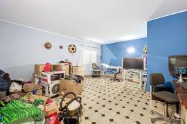 Excellent 4 Bedroom Villa with Large Areas in Bemposta - Portimão.