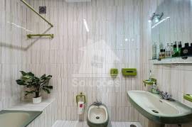 Excellent 4 Bedroom Villa with Large Areas in Bemposta - Portimão.