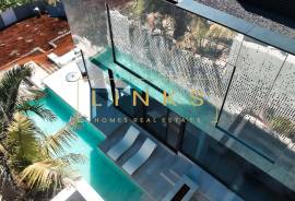 The Most Spectacular Mirror Villa in Portugal, Madeira