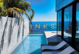 The Most Spectacular Mirror Villa in Portugal, Madeira