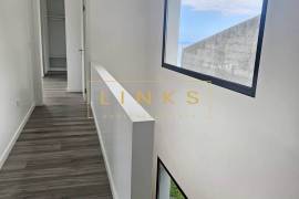 Brand-New 3-Bedroom Villa with Panoramic Sea Views – Ready to Move In | Tabua, Ribeira Brava