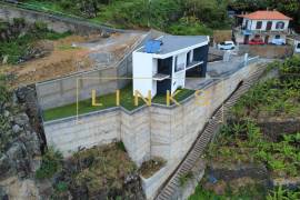 Brand-New 3-Bedroom Villa with Panoramic Sea Views – Ready to Move In | Tabua, Ribeira Brava