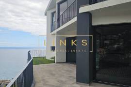 Brand-New 3-Bedroom Villa with Panoramic Sea Views – Ready to Move In | Tabua, Ribeira Brava