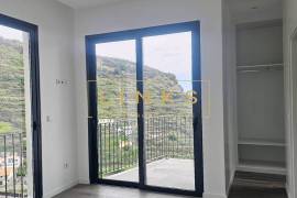 Brand-New 3-Bedroom Villa with Panoramic Sea Views – Ready to Move In | Tabua, Ribeira Brava