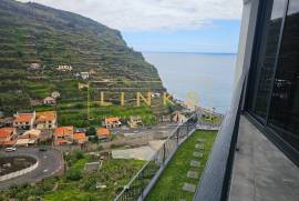 Brand-New 3-Bedroom Villa with Panoramic Sea Views – Ready to Move In | Tabua, Ribeira Brava