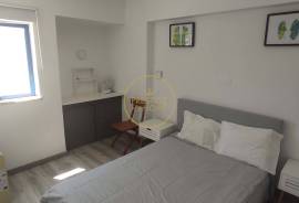 Holiday apartment - Praia da Rocha - close to the beach - balcony - gated community - furnished
