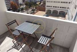 Holiday apartment - Praia da Rocha - close to the beach - balcony - gated community - furnished