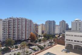 Holiday apartment - Praia da Rocha - close to the beach - balcony - gated community - furnished