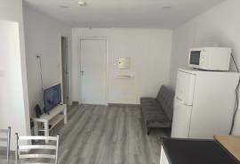 Holiday apartment - Praia da Rocha - close to the beach - balcony - gated community - furnished