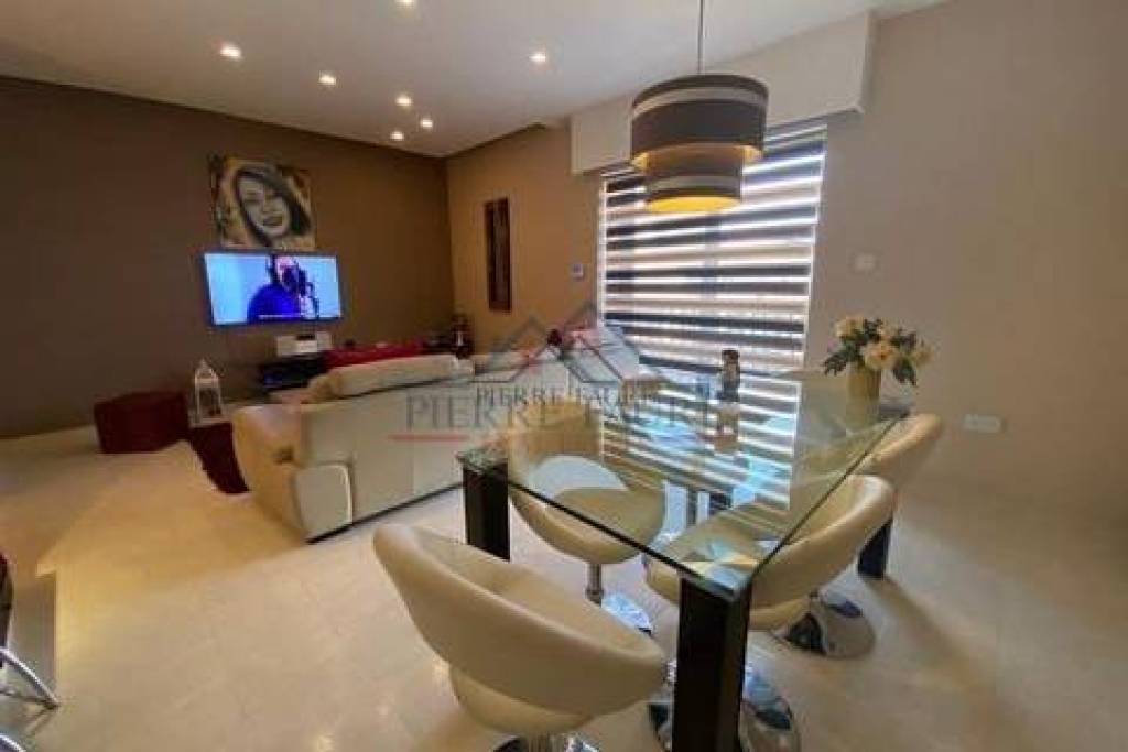 3 bedrooms apartment
