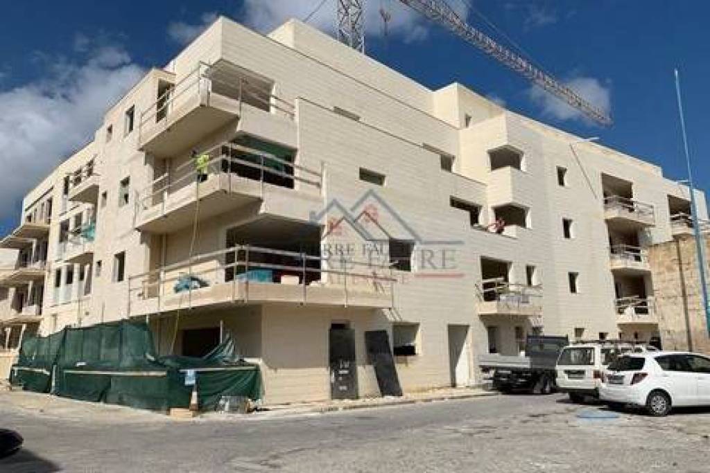 3 bedrooms apartment