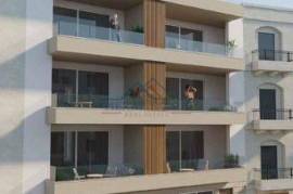 3 bedrooms maisonette