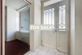 Town House in Coastal Port Town Location