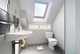 Town House in Coastal Port Town Location
