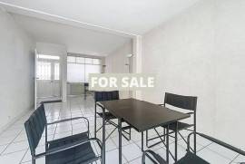 Town House in Coastal Port Town Location