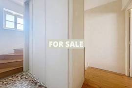 Town House in Coastal Port Town Location